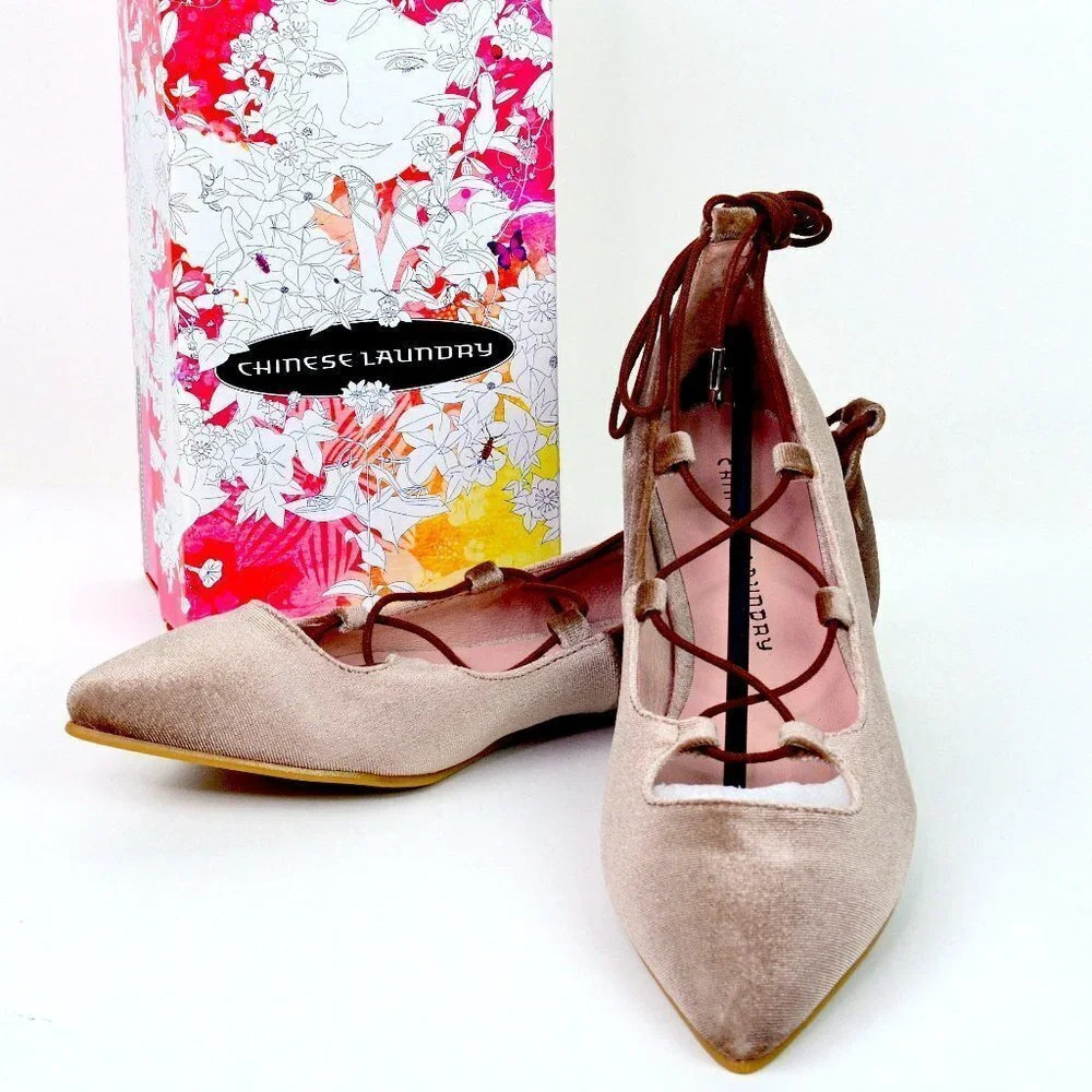 NWT  CHINESE LAUNDRY ENDLESS SUMMER VELVET  NUDE COLOR  SIZE 6.5, 7.5 , 8.0